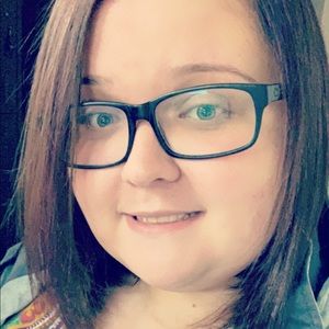 Meet your Posher, Kendra